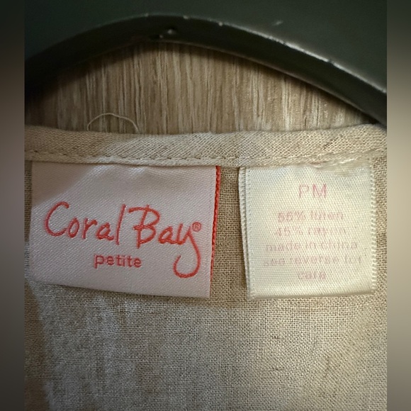 #7) Coral Bay Natural Linen Top - Picture 5 of 5